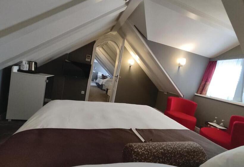 اتاق سوپریور با چشمانداز شهر, Xii Century Heritage