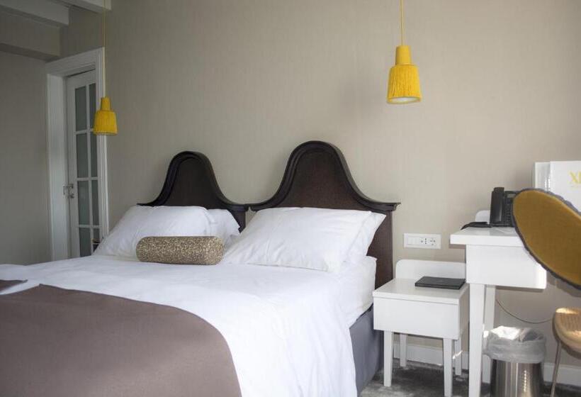 اتاق سوپریور, Xii Century Heritage