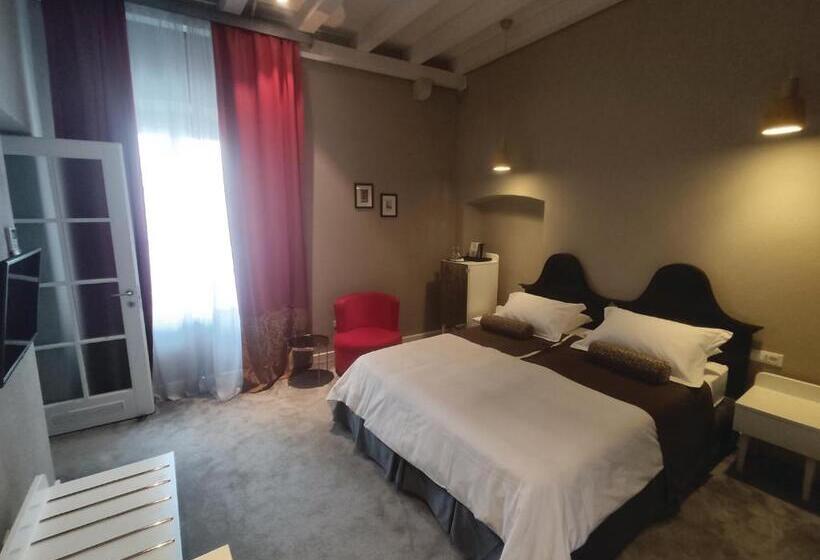 اتاق سوپریور با چشمانداز شهر, Xii Century Heritage