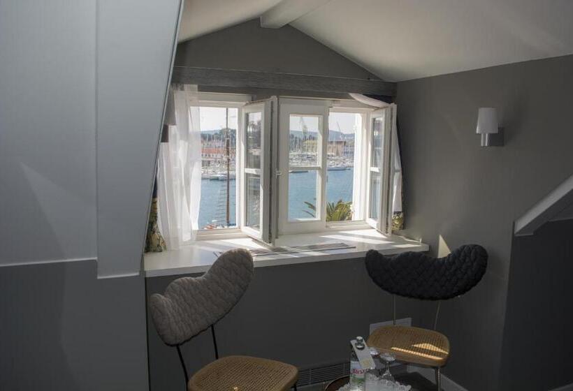 اتاق سوپریور, Xii Century Heritage