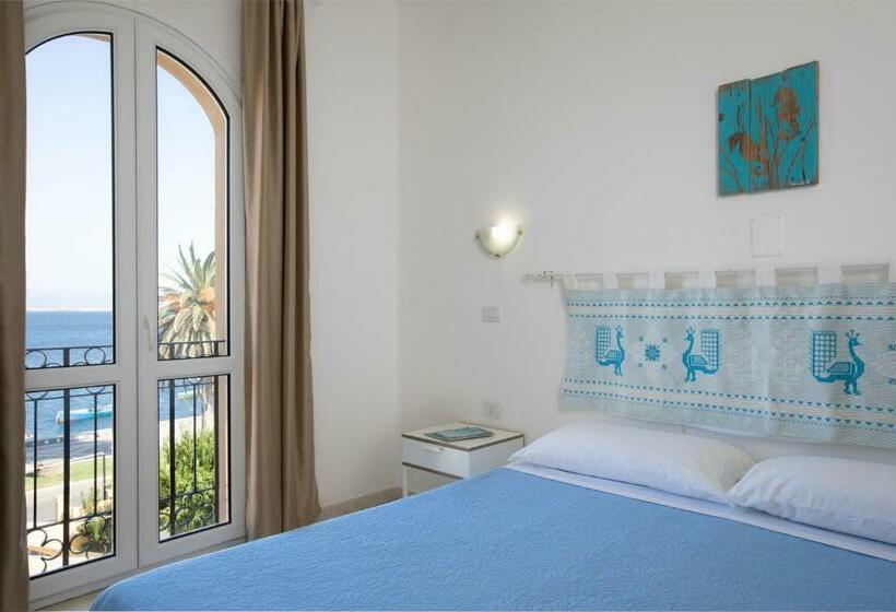 Номер Комфорт Вид на Море, Muma Hostel