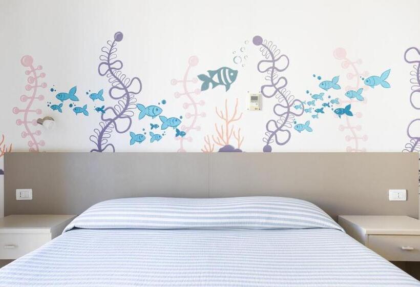اتاق استاندارد چهار تخته, Muma Hostel