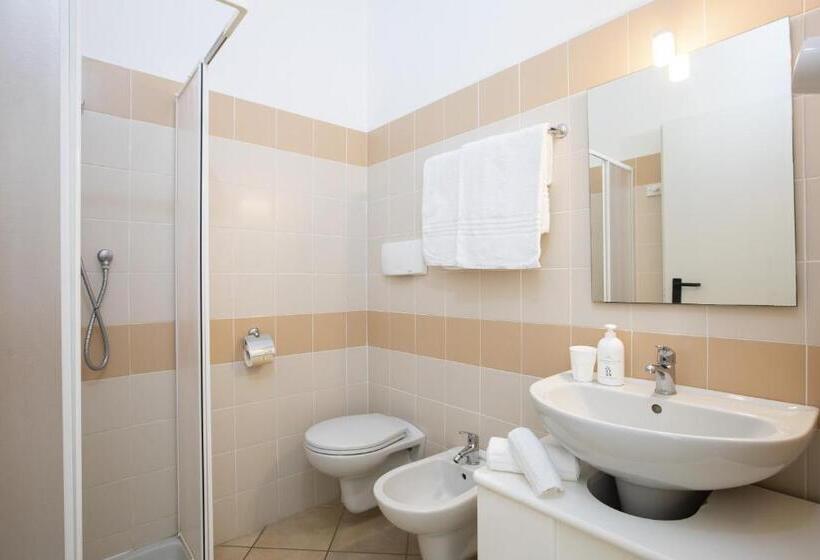 Номер Стандарт, Muma Hostel