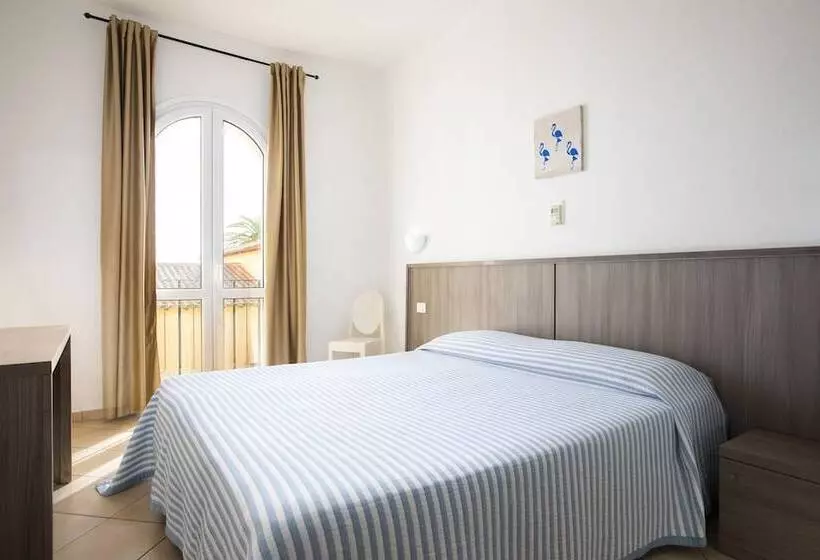 コンフォートルーム, Muma Hostel
