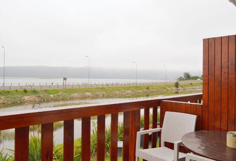 バルコニー付きデラックスルーム, On The Estuary