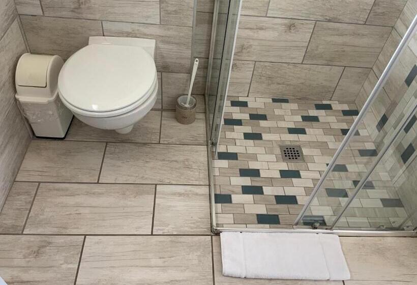 ガーデンビュースタンダードルーム, On The Estuary