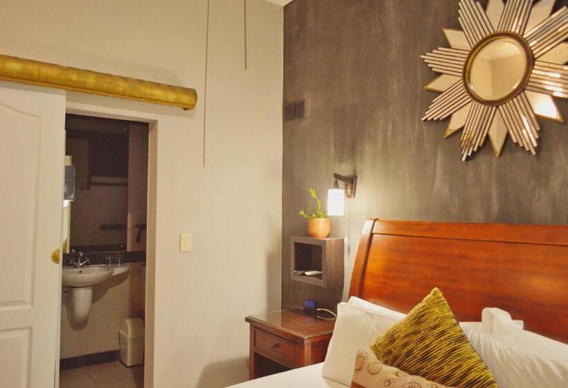 スイート(家族用), On The Estuary