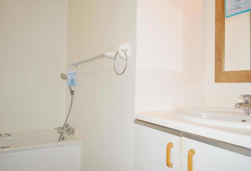 レイクビューデラックスルーム, On The Estuary