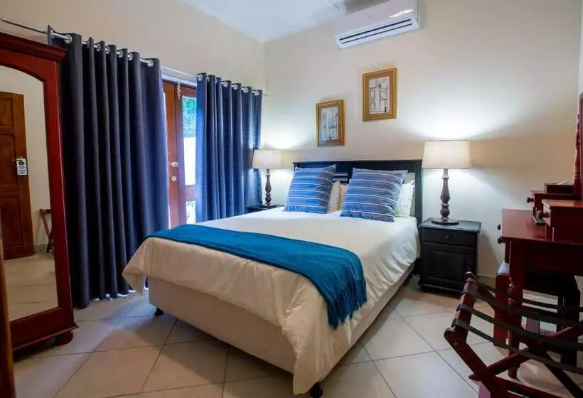 اتاق استاندارد, Turtle Bay Lodge