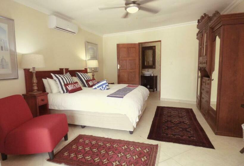 带大床的豪华间, Turtle Bay Lodge