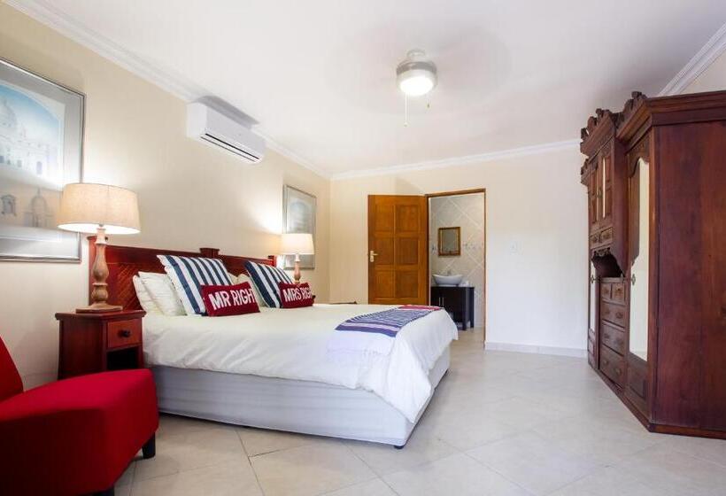 带大床的豪华间, Turtle Bay Lodge