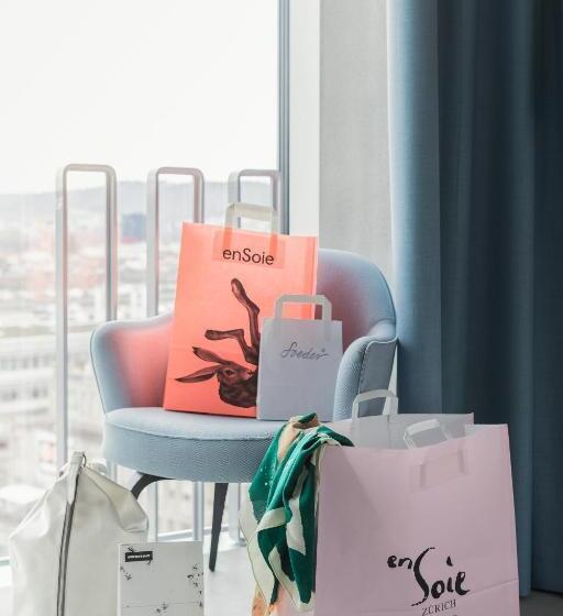 سوییت, Placid Hotel Design & Lifestyle Zurich