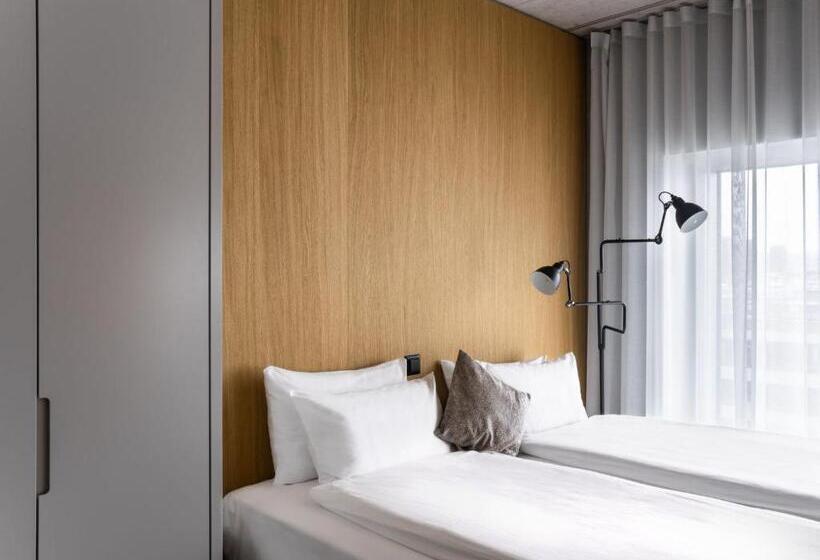 استودیوی استاندارد, Placid Hotel Design & Lifestyle Zurich