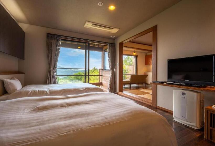 סוויטה נוף להרים, Kusayane No Yado Ryunohige