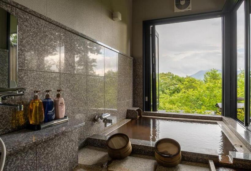 חדר דלוקס, Kusayane No Yado Ryunohige