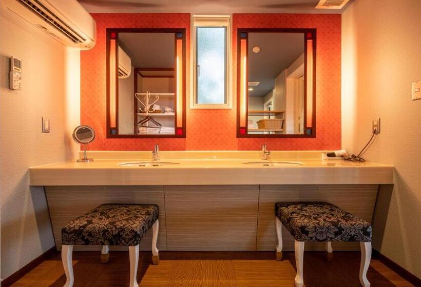 סוויטה אקזקיוטיב, Kusayane No Yado Ryunohige