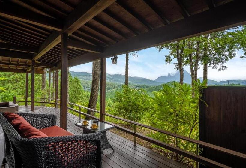 סוויטה אקזקיוטיב, Kusayane No Yado Ryunohige