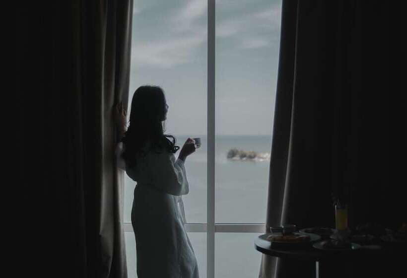 豪华海景房, Swiss Belhotel Makassar