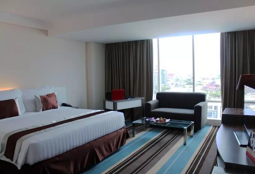 シティビューのデラックスルーム, Swiss Belhotel Makassar