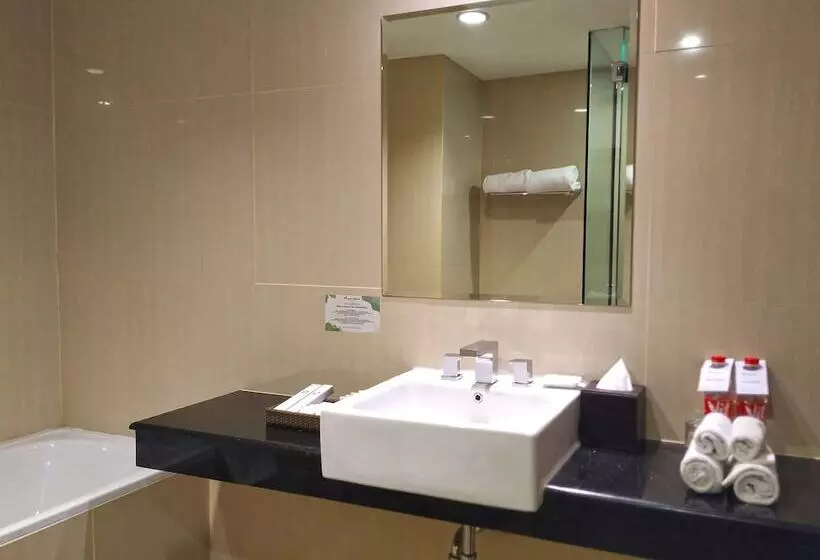 オーシャンビューデラックスルーム, Swiss Belhotel Makassar