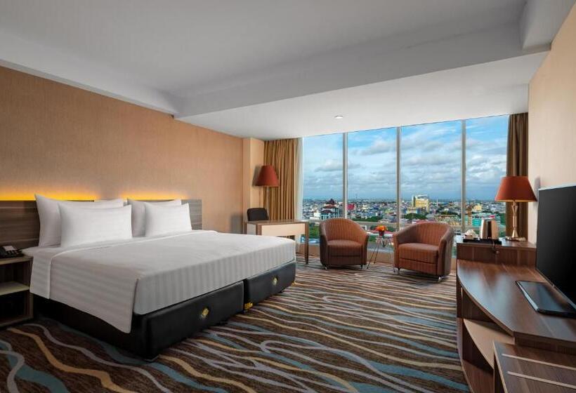 디럭스 룸 도시 전망, Swiss Belhotel Makassar
