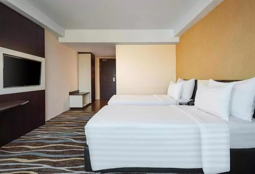 デラックスルーム, Swiss Belhotel Makassar
