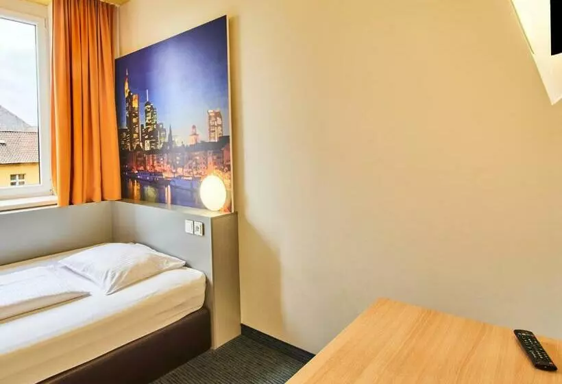 Standard Yhden Hengen Huone, B&b Hotel Frankfurt Hbf
