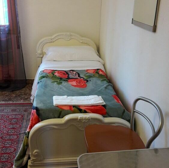 스탠다드 트리플 룸, Ever Green