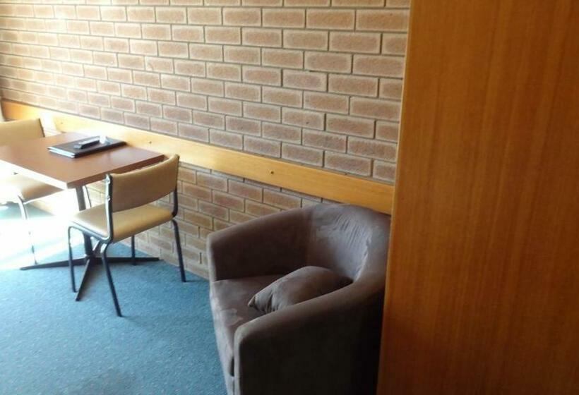 Номер Стандарт Трехместный, Corowa Golf Club Motel