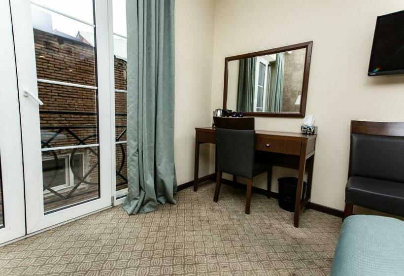 اتاق استاندارد, A5