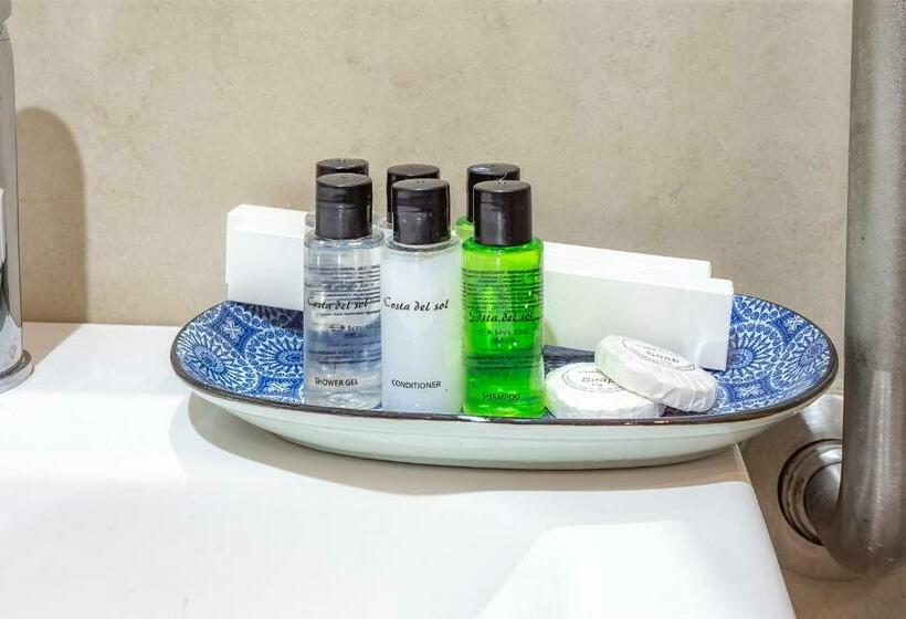 اتاق استاندارد یک نفره, A5