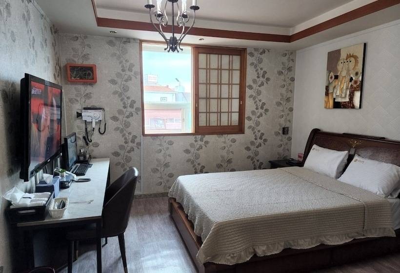 Номер Deluxe, Andong