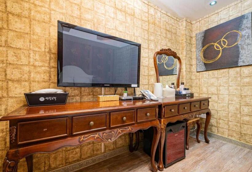 Номер Стандарт, Andong