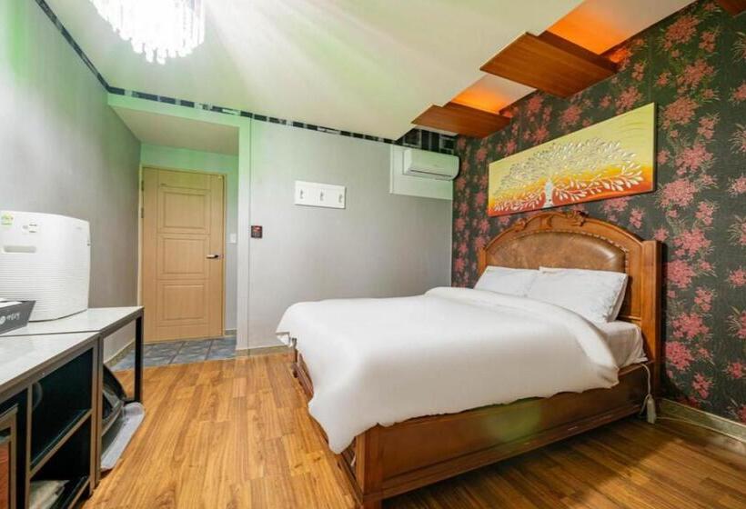 Номер Deluxe, Andong