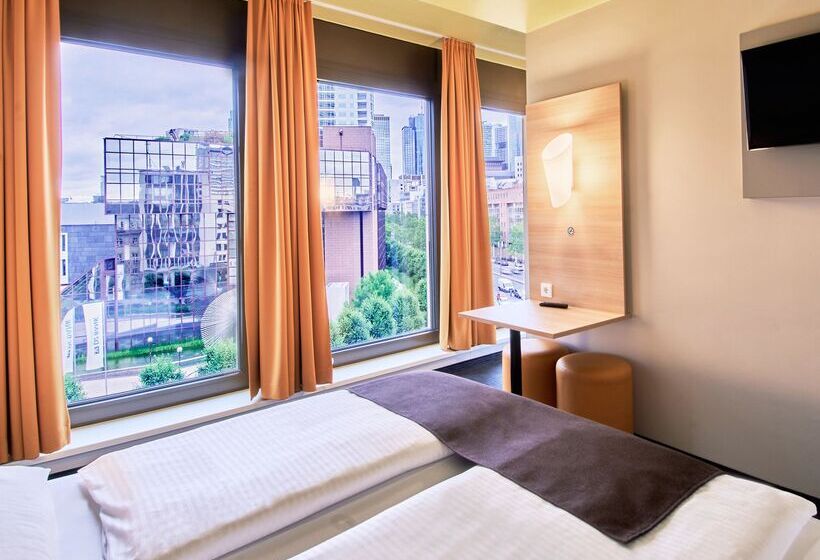 Номер Стандарт, B&b Hotel Frankfurt Hbf