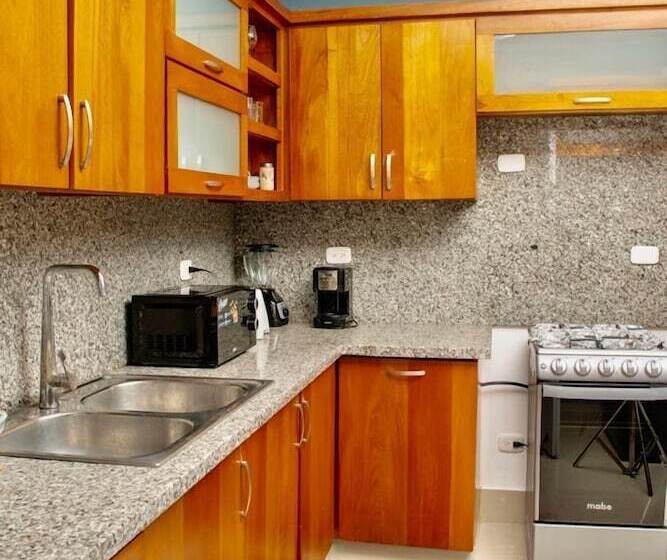 آپارتمان 3 خوابه, Casa Jum