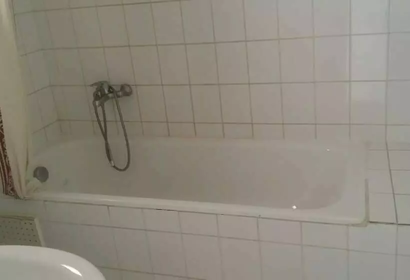 اتاق لوکس, Residence Saint Jacques Centre Ville Pointe Noire