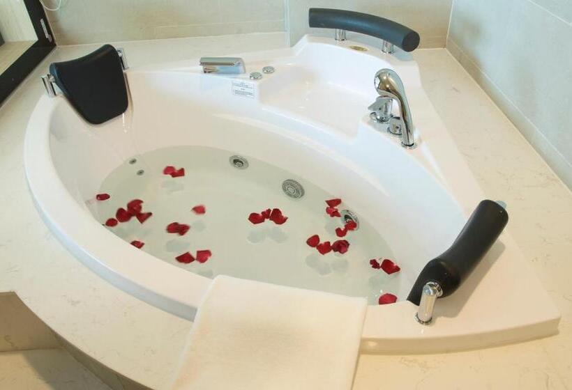 جناح إدارى, Muong Thanh Luxury Vientiane