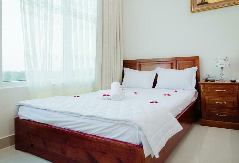 اتاق سوپریور چهار تخته, Nhat Nga