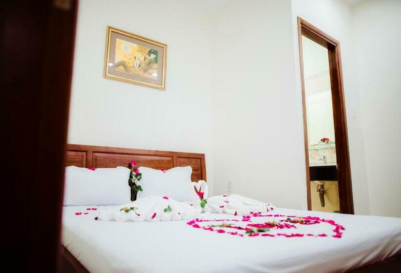 اتاق استاندارد, Nhat Nga