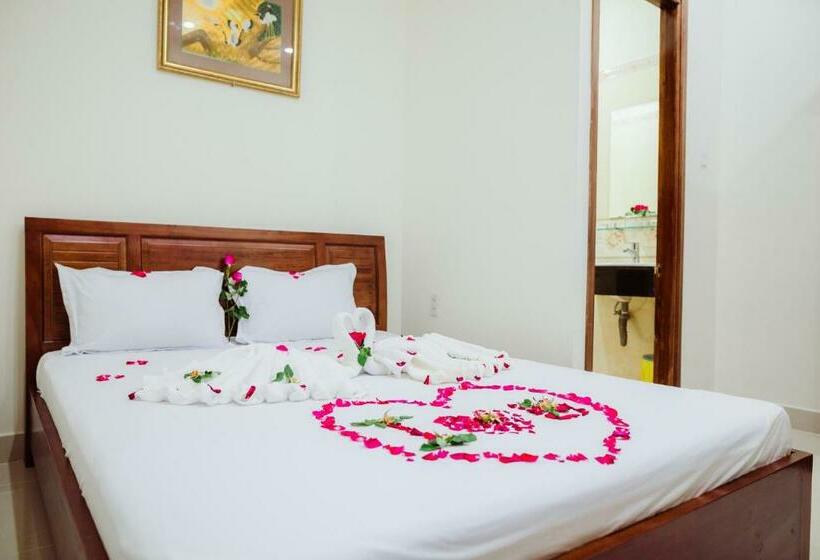 اتاق استاندارد, Nhat Nga