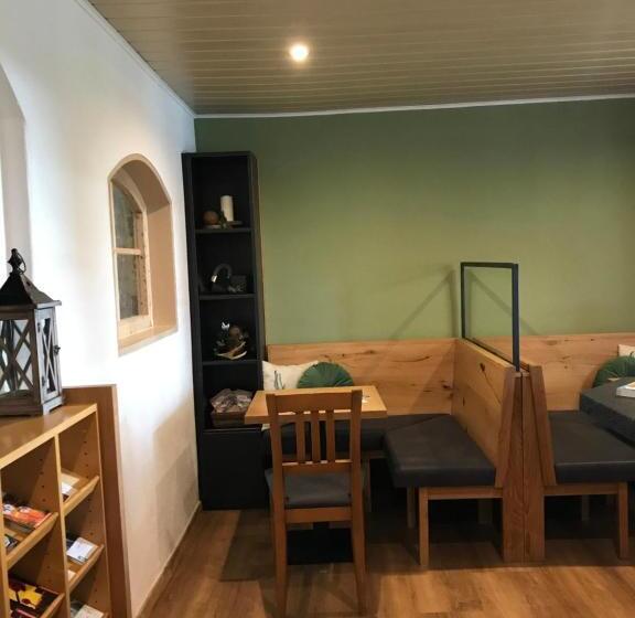 山景套房, Zur Neuen Post Landgasthof