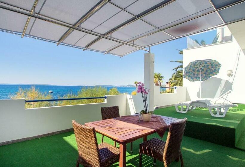 침실 1개 바다 전망 아파트, Beachfront Villa Mediteran