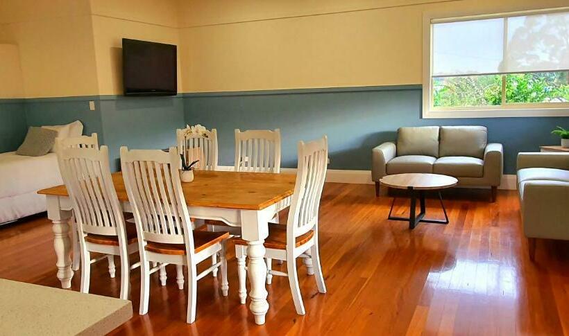 דירת חדר, Coppers Hill Private Accommodation