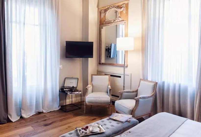 テラス付きジュニアスイート, Villa Fontana Relais Suite & Spa