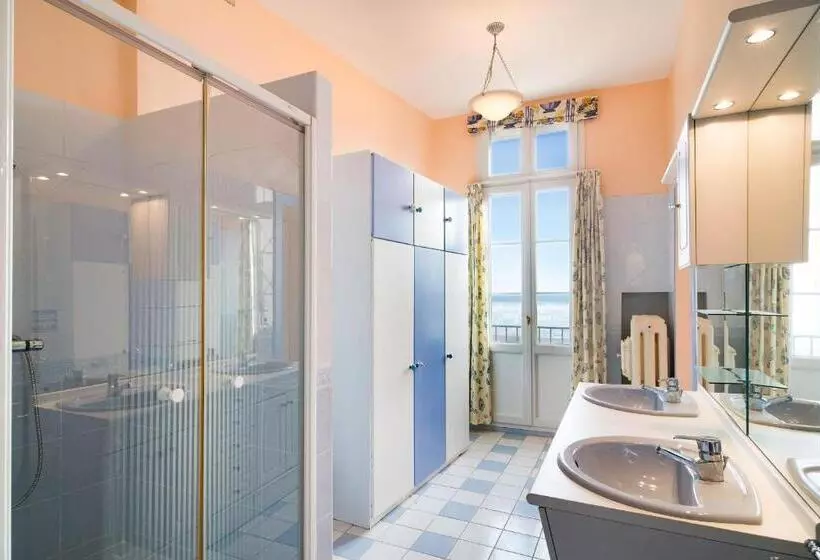 スタンダードルーム, B&b Le Logis Du Mas