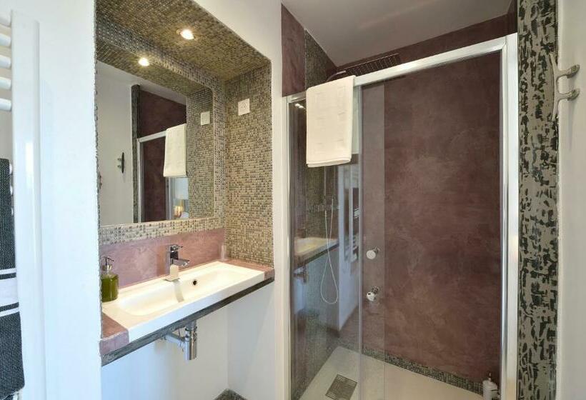 חדר סטנדרט עם מרפסת, B&b Villa Du Roc Fleuri