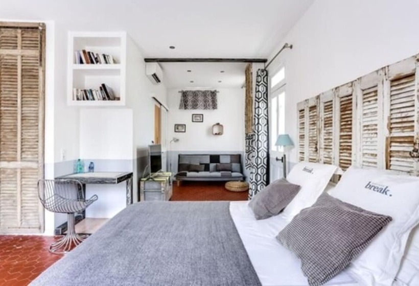 غرفة قياسية ثلاثية مزودة بتراس, B&b Villa Du Roc Fleuri