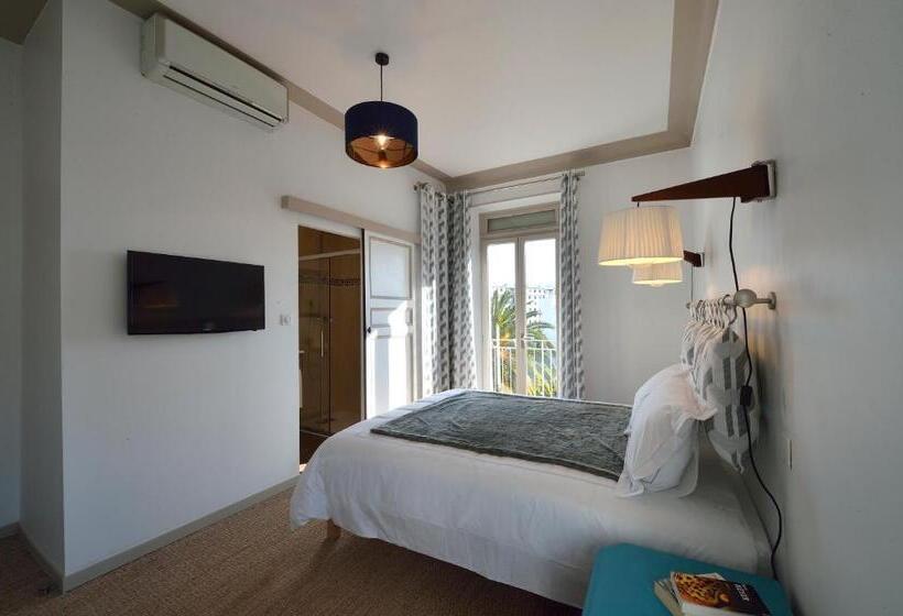 غرفة قياسية مزوَّدة بشُرفة, B&b Villa Du Roc Fleuri