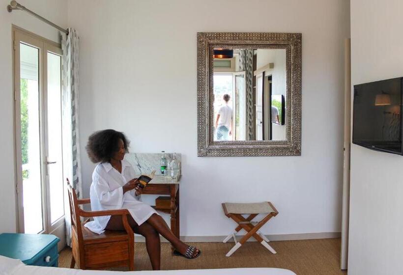 חדר סטנדרט עם מרפסת, B&b Villa Du Roc Fleuri